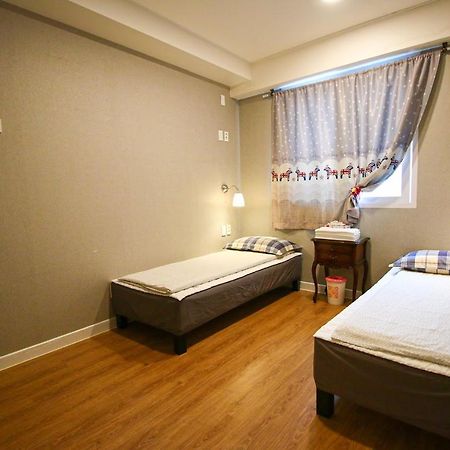 Lighthouse Guesthouse Мокпхо Екстер'єр фото
