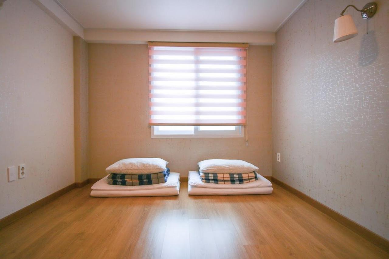 Lighthouse Guesthouse Мокпхо Екстер'єр фото